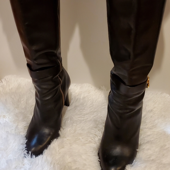 Boots - Picture 2 of 10